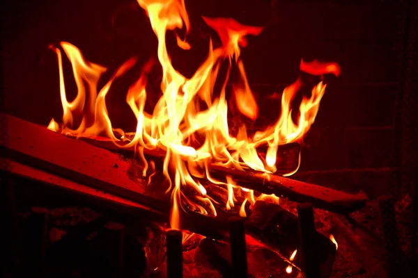 Czerwony ogień płomienie piekła — Zdjęcie stockowe