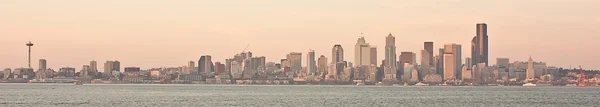 Uzay iğnesi ile Seattle manzarası