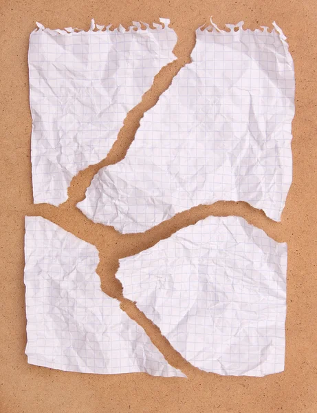 Crumpled ragged note paper — Stock Photo, Image