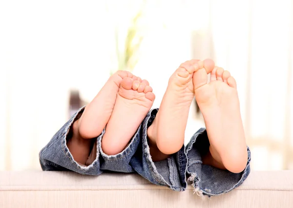Crianças pés — Fotografia de Stock