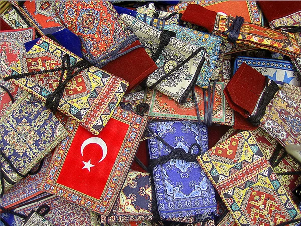 Türkiye'den renkli cüzdan