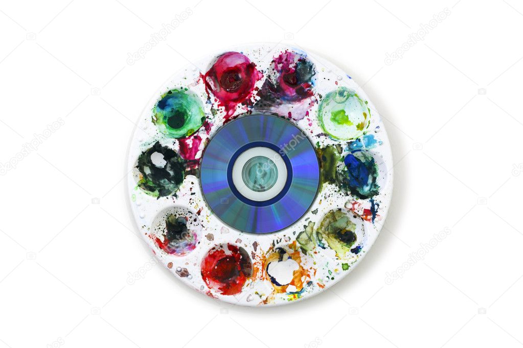 CD in the middle of palette