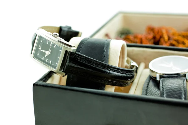Relógio feminino em uma caixa de jóias — Fotografia de Stock