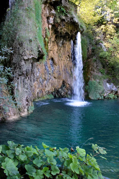 Plitvice bela cachoeira — Fotografia de Stock