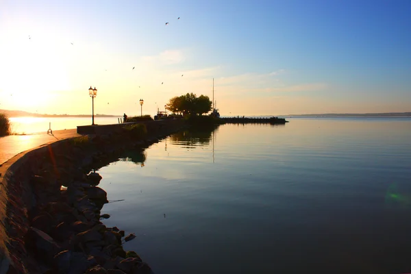 Balathon 호수, 헝가리에 새벽 — 스톡 사진