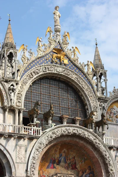 สวยงามและเก่า - เวนิส — ภาพถ่ายสต็อก