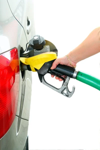 Fechar gasolina de reabastecimento — Fotografia de Stock