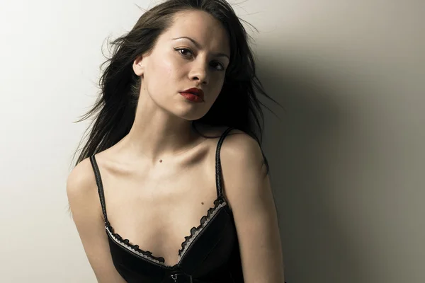 Magnifica giovane donna in corsetto — Foto Stock
