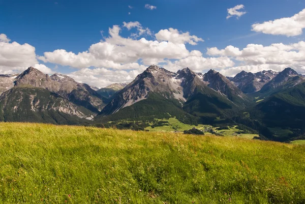 Mountain range above Scuol — Stock Photo, Image