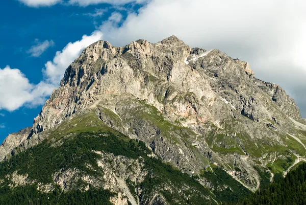 Montañas sobre Scoul — Foto de Stock