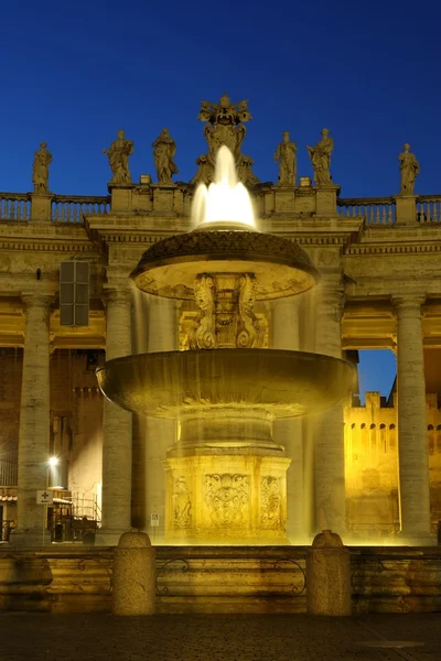 Fontana Carlo Maderno di notte — Foto Stock