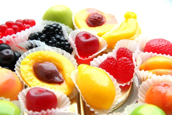 Süßigkeiten in Form von Früchten — Stockfoto