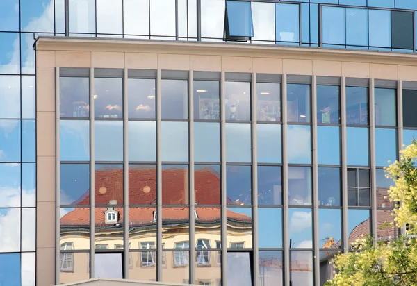Moderno business building a Dresda . — Foto Stock
