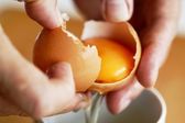 Hogyan lehet külön tojássárgája, tojásfehérje