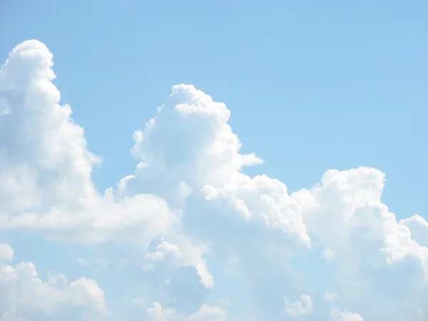 Sanfte blaue Wolken. — Stockfoto