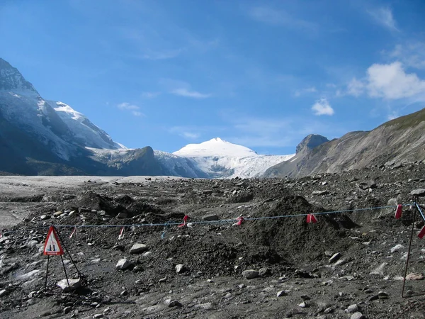 Vista sobre un glaciar — Foto de Stock