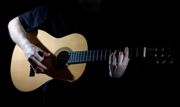 Акустична гітара людина грає музику Стокова Картинка