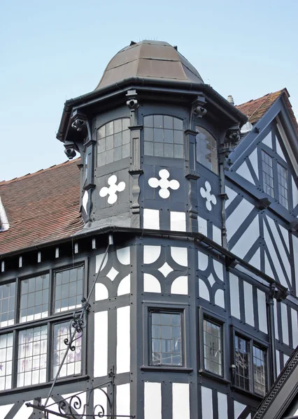 Edifício preto e branco velho em Chester — Fotografia de Stock