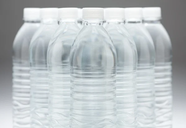 Flessen water abstract beeld — Stockfoto
