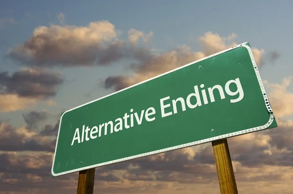 Alternativa Ending Green Road Sign — Fotografia de Stock