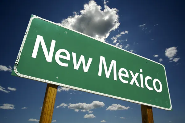 Nuevo México Green Road Sign —  Fotos de Stock