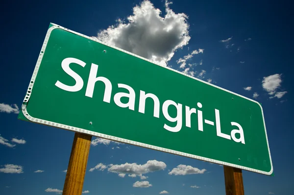 Shangri-La groene verkeersbord — Stockfoto