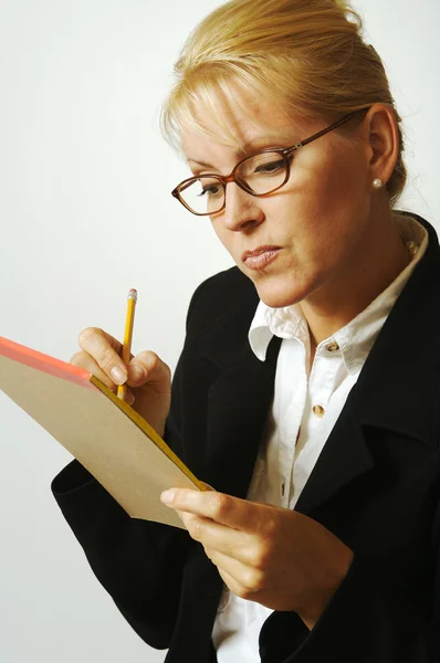 Γραμματέας γυναίκα σημειώσεις — Φωτογραφία Αρχείου