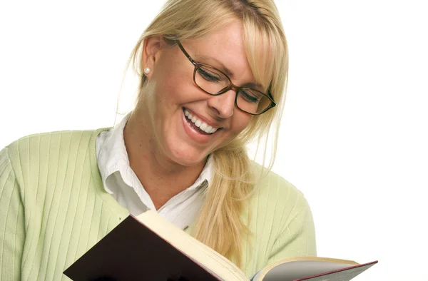 Приваблива жінка читання — стокове фото