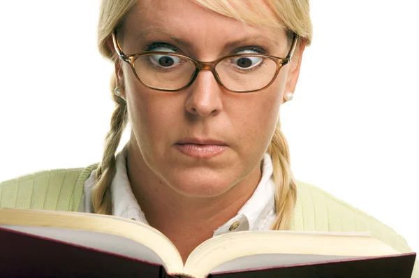 Atraktivní studentský nesoucí její knihy — Stock fotografie