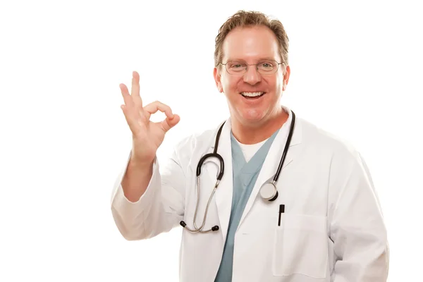 Mutlu erkek doktor Tamam işareti veriyor — Stok fotoğraf