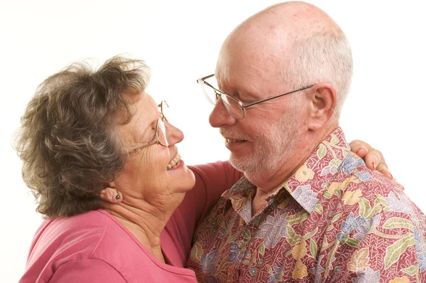 Glückliches Senioren-Paar tanzt — Stockfoto