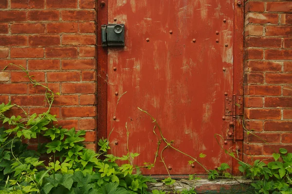 Starodawny streszczenie czerwony drzwi — Zdjęcie stockowe