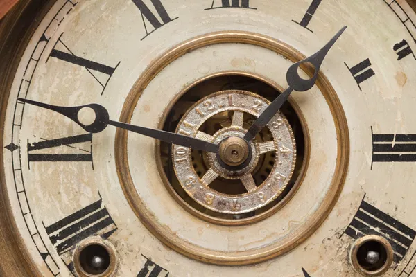 Antika antika saat yüzü ve mekanizması. — Stok fotoğraf