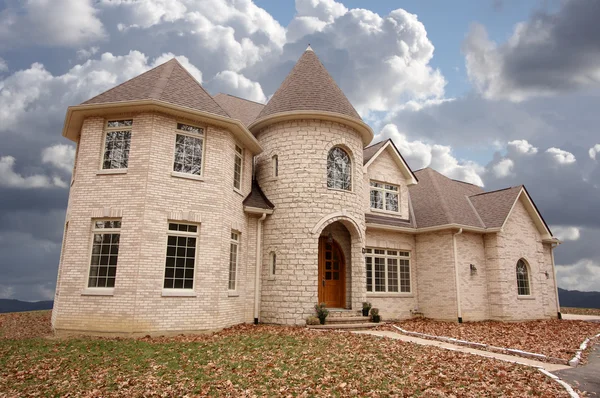 Majestic Newly Constructed Home — Stock Photo, Image