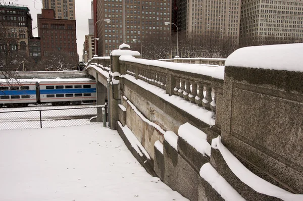 Brücke über Chicagoer Zug — Stockfoto