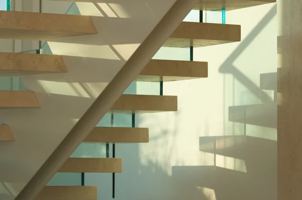 Fenséges márvány lépcsők és üveg — Stock Fotó