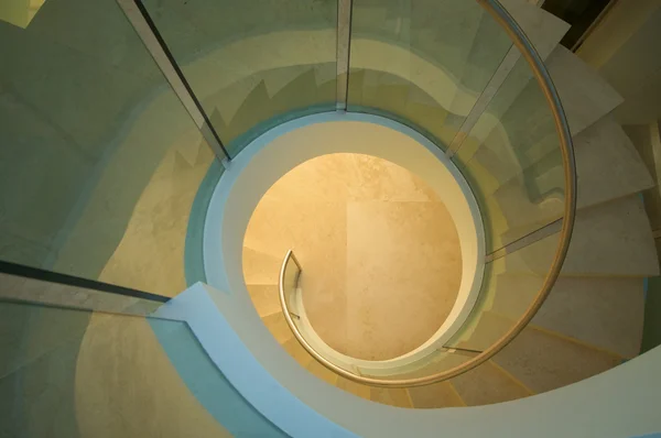 Görkemli sarmal merdiven soyut — Stok fotoğraf