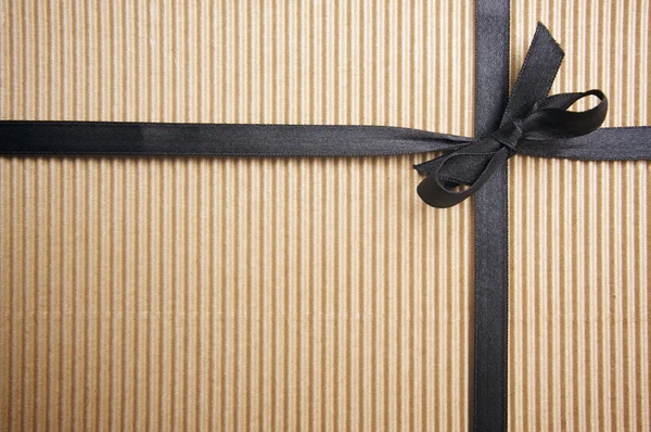 골된 표면 선물 상자와 리본 — 스톡 사진
