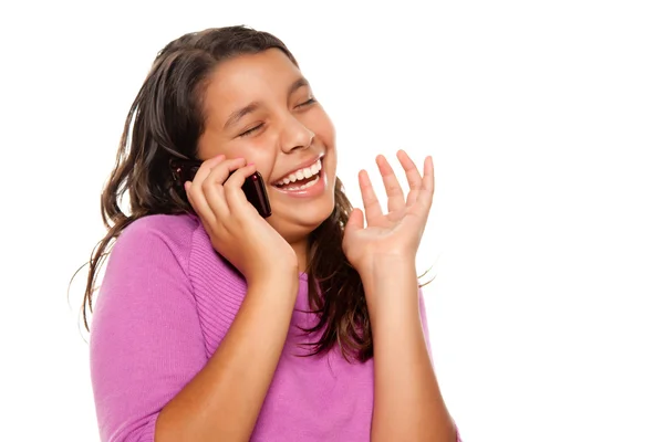 快乐的西班牙裔女孩，在手机上 — 图库照片