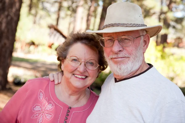 Loving Senior Couple Outdoors — Stock Photo, Image
