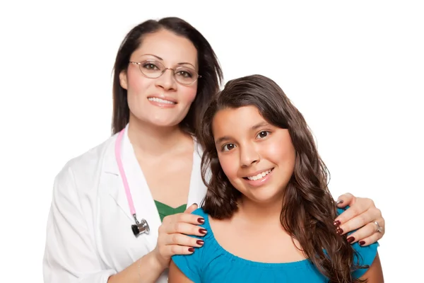 Hispanic meisje en vrouwelijke arts op wit — Stockfoto