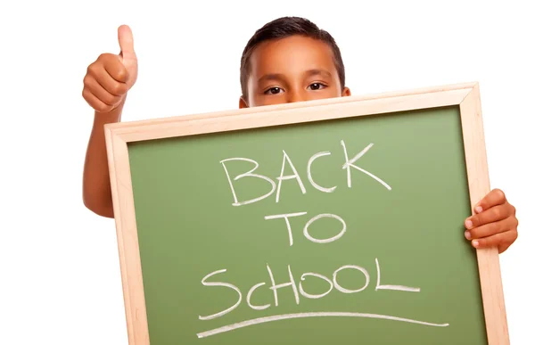 Latino jongen houdt schoolbord duimen omhoog — Stockfoto