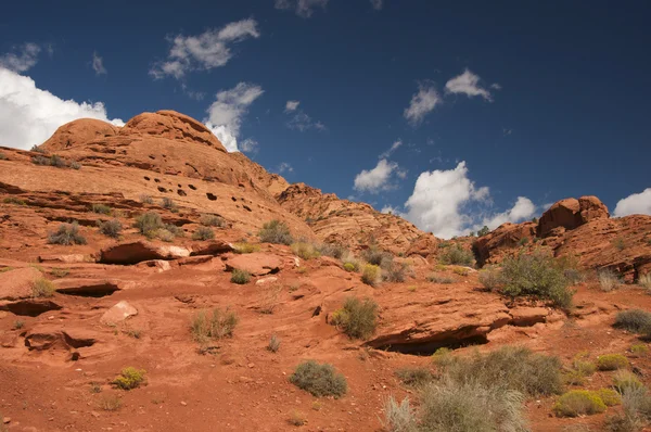 Red Rocks of Utah with Blue Sky and Clouds — Stock Photo, Image