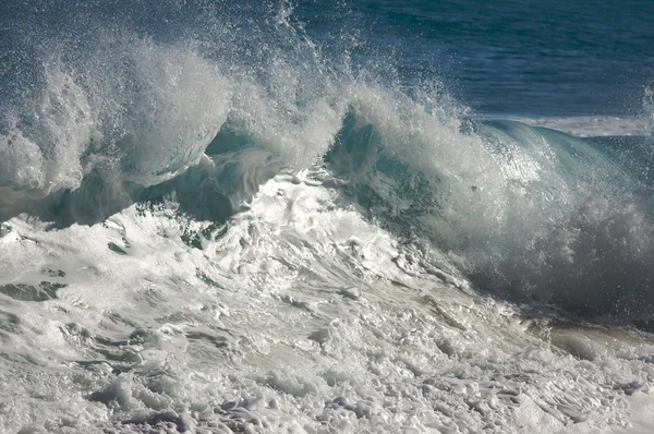 Dramático Shorebreak Wave — Foto de Stock