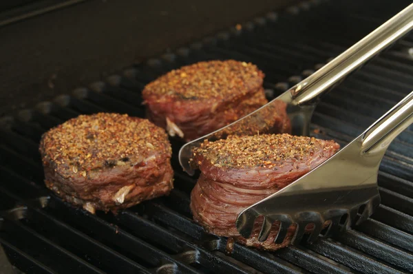 Sukulentní zalomený křídlo steak — Stock fotografie