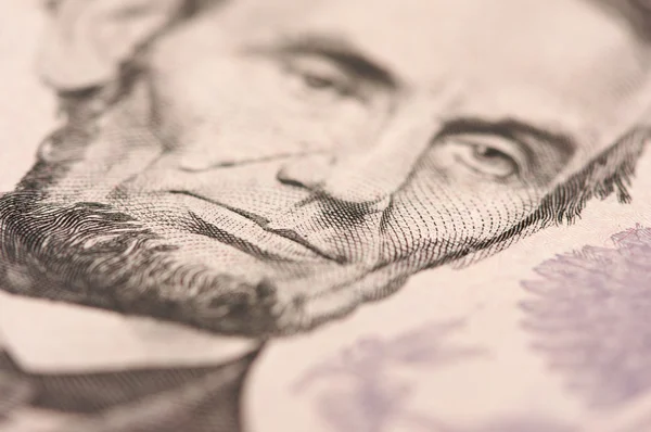 Abe Lincoln de U.S. billete de cinco dólares — Foto de Stock