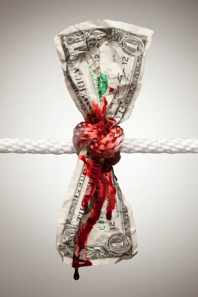 Gerimpelde dollar vastgebonden en bloeden — Stockfoto