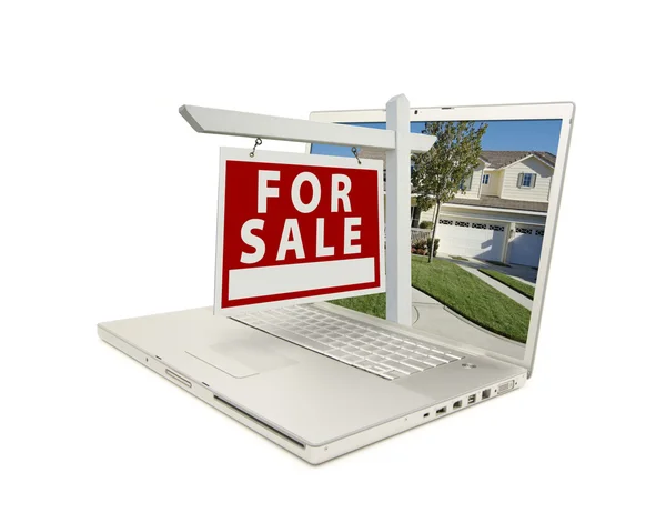 Červený nápis-na prodej na laptop — Stock fotografie