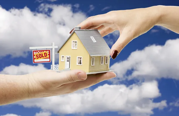 Reaching For Home with Real Estate Sign — Stock Photo, Image