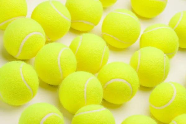 Makro zestaw zupełnie nowych piłek tenisowych. — Zdjęcie stockowe